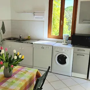 Hébergement de vacances Indépendant De 26 M2 Avec Extérieur, Rochegude (Drome)